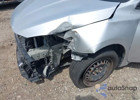 2019 Nissan Sentra S из США, поврежденный, VIN 3N1AB7AP9KY267085